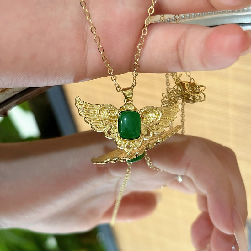 Collar de azúcar cuadrado de alas de ángel francés nicho femenino lujo ligero sofisticado versátil cadena de clavícula nuevos accesorios de moda