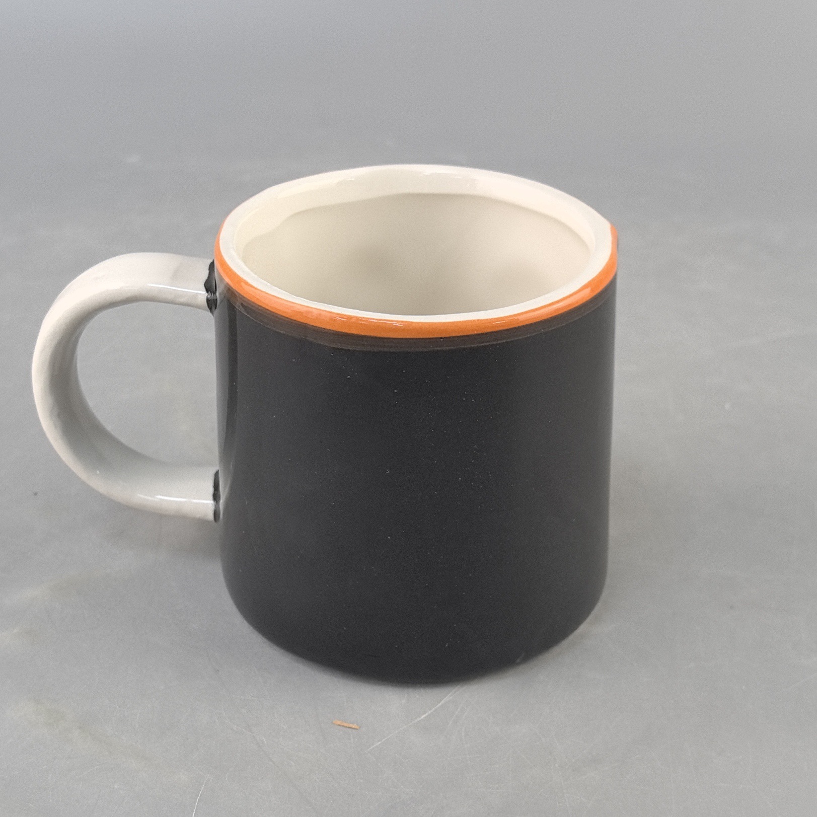 Nuevo diablo de Halloween transfronterizo taza de cerámica personalidad creativa extraña taza de cerámica regalo de mano