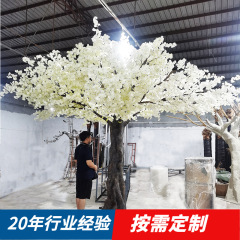 桜の木のホテルの結婚祝いのデパートの大型の偽の木の許の木の人工の大型の偽の木の室内の装飾の景をシミュレーションします。