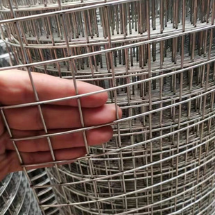 Hot-dip galvanized anti-rust wire mesh fence breeding net thick steel wire mesh barrage net guardrail protection net iron mesh net