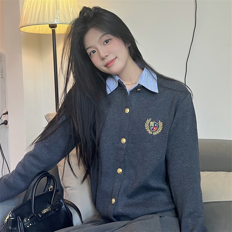日杂穿搭JK制服羊绒混纺针织衫学院风开衫刺绣徽章长袖外套毛衣女