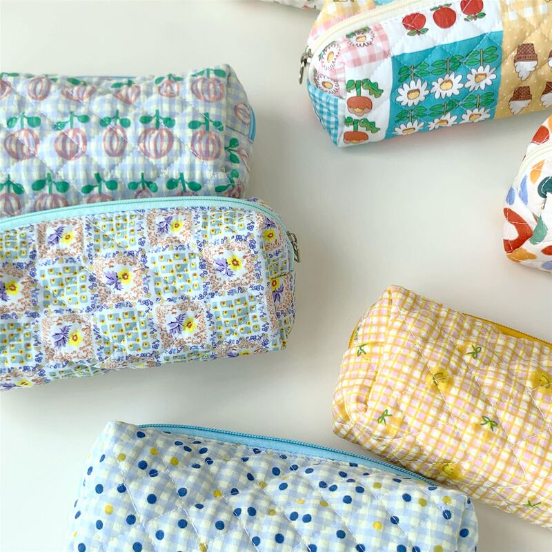 Floral Makeup Brush bag cotton embroidered quilted large capacity pencil case student bear cosmetics ins storage pouch Floral Makeup Brush bag cotton embroidered quilted large capacity pencil case student bear cosmetics ins storage pouch