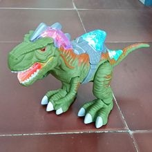 新款电动灯光叫声走路铠甲霸王龙恐龙模型科教摆地摊玩具批发