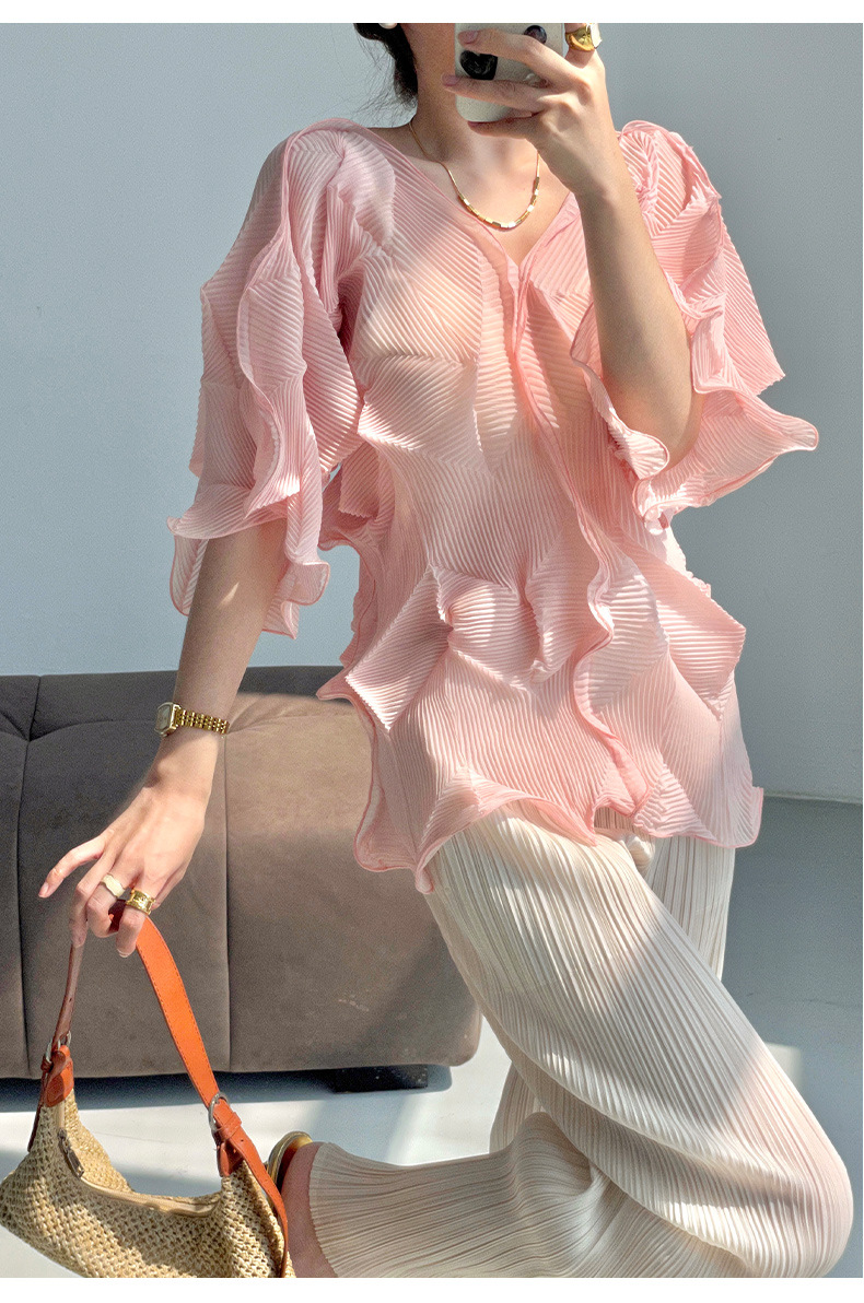 Áo thun nữ Miyake xếp ly thủ công cổ V phối ren ôm dáng — màu đen chi tiết 17