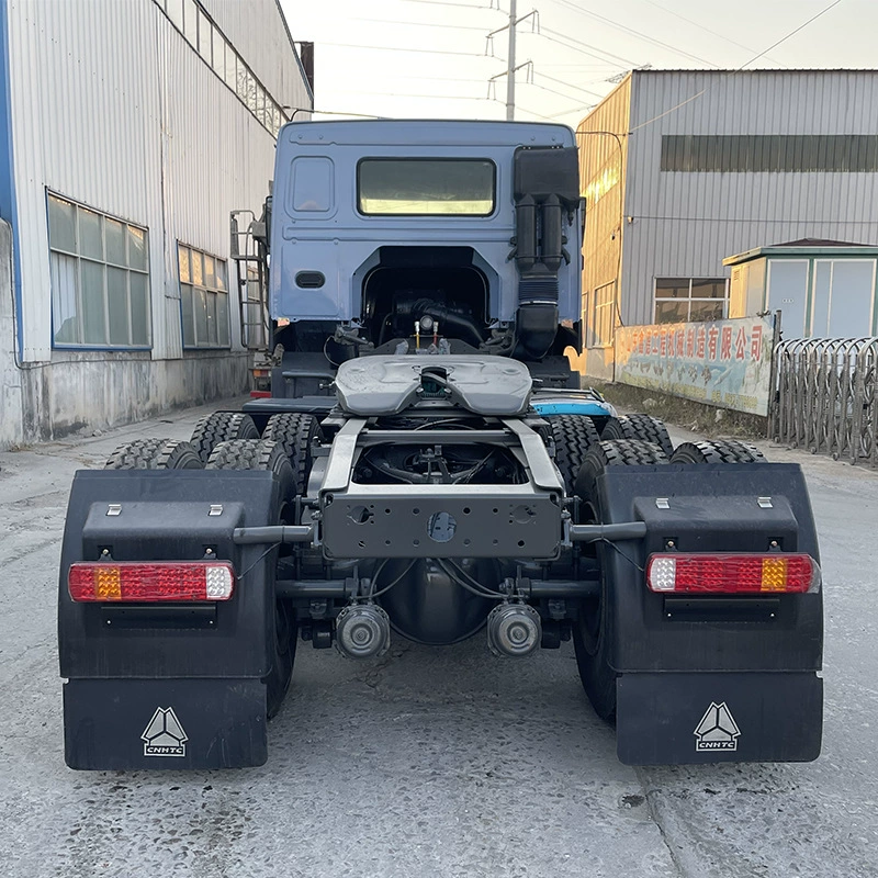 Перевозка подержанного 10-колесного тягача Howo, двухмоторного тяжелого грузовика, 380-сильного головного транспортера для перевозки грузов.