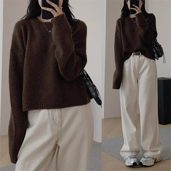 Solid color knitted spring base body-friendly sweater with a round…