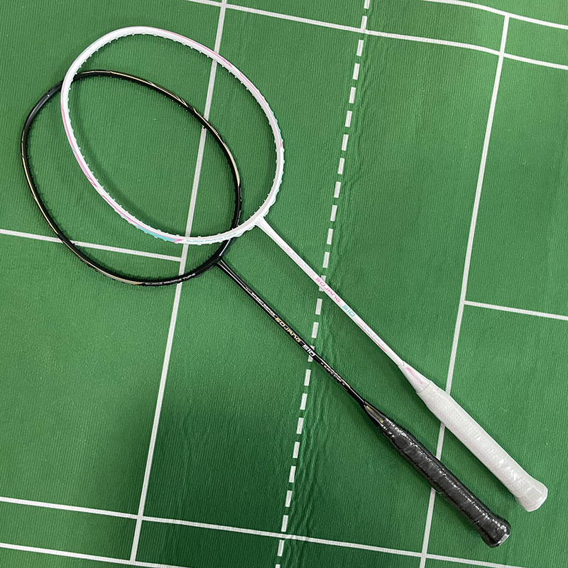 The Physical Store Specializes in Badminton Rackets, Ultra-Light 5U Full Carbon Single Racket, Speed Type Doubles, Bright Sword-Breaking Wind Frame, Easy to Use
