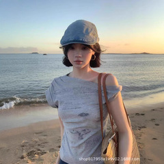 レトロアメリカンギャル不規則なスリムフィット傾斜肩半袖 Tシャツ女性夏ニッチオールマッチグレーシックなトップ