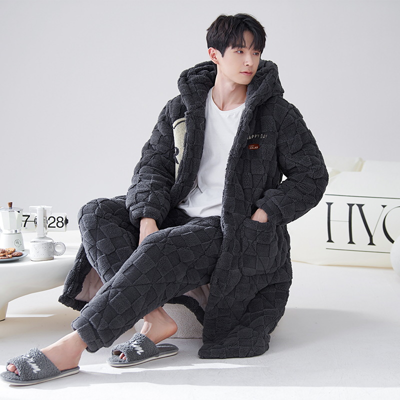 Pijamas de invierno para hombre 2024, bata acolchada de tres capas de longitud media, forro polar coral cálido con capucha, informal y grueso para uso exterior
