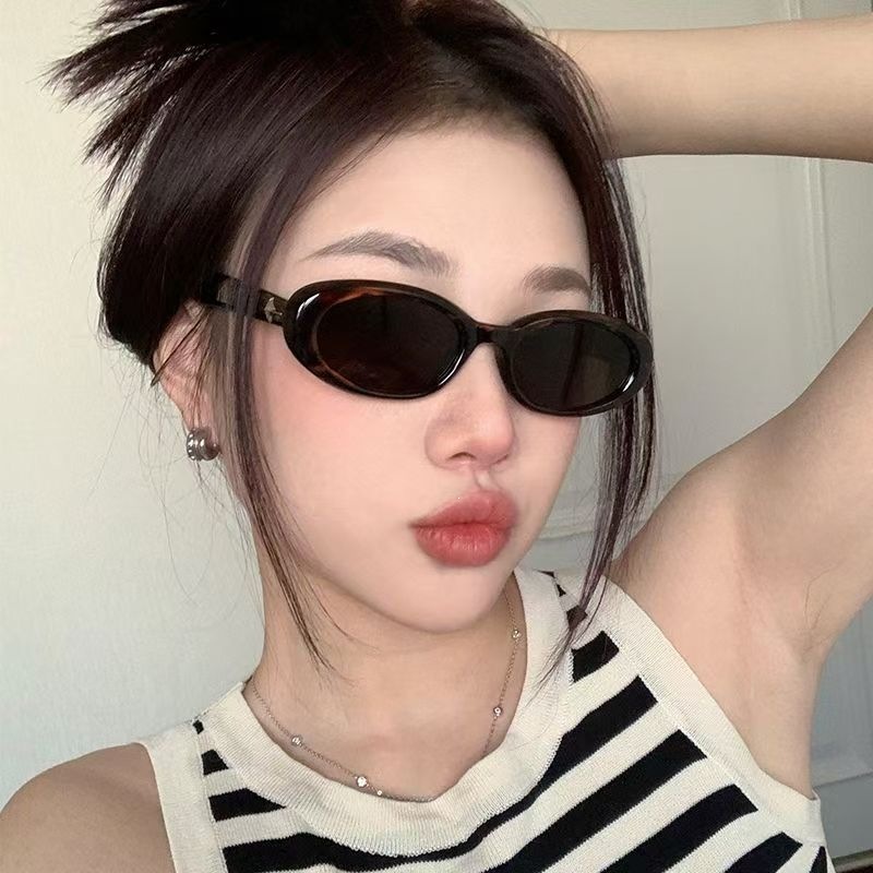 Retro black sunglasses