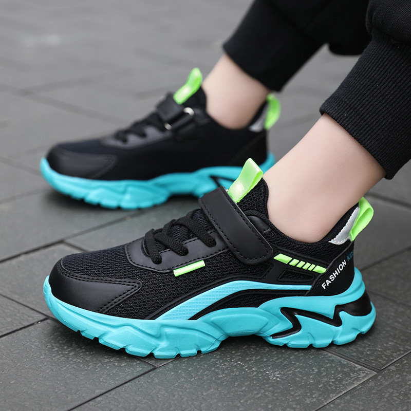 Zapatos infantiles, zapatos deportivos para niños, niños, niños, niños, verano, nuevos zapatos de correr transpirables de malla, zapatos de malla de verano en niños medianos y grandes