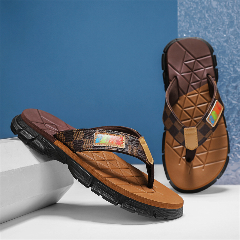 2025 verano nuevo estilo de los hombres chanclas zapatos de playa con clip exterior tendencia casual antideslizante moda sandalias y zapatillas hombres