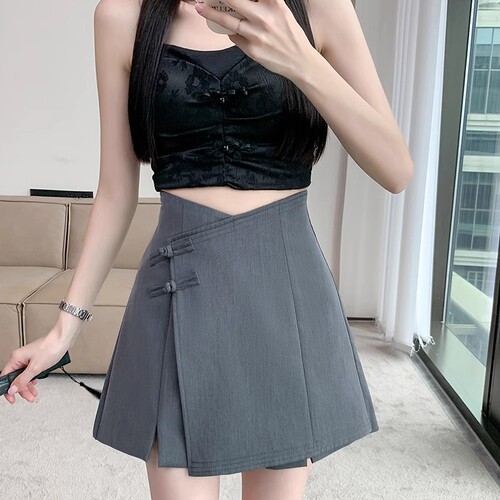Large size fat M black suit skirt women summer high-waist a-line pants skirt anti-exposure pear shaped figure shorts