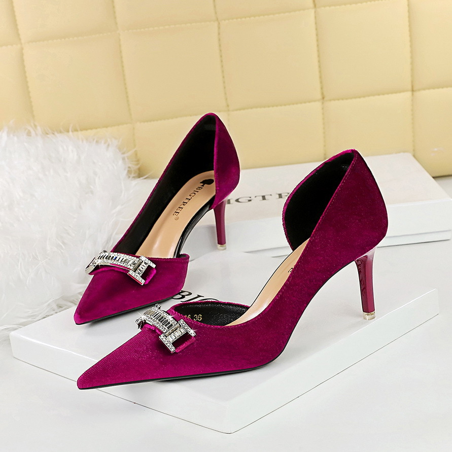 1363-AK80 Banquet High Heels Women's Thin Heel Suede Shallow Mouth Pointed Toe Side Hollow Metal Rhinestone Buckle_vogvips.com