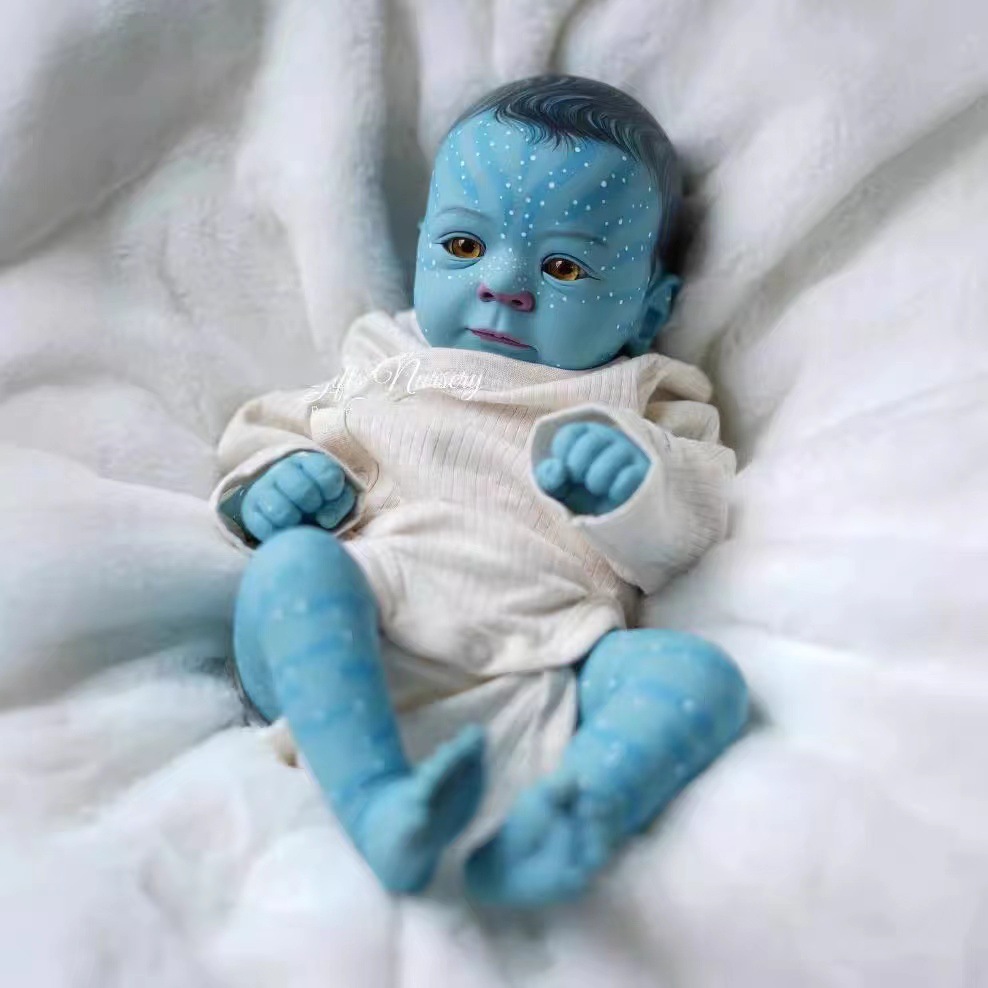 Muñeca de simulación de 48 cm Fecilia. Avatar pintado a mano piel 3D suministro de comercio electrónico transfronterizo