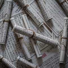 Retro mid-ventilation ancient books and scrolls photography props model room decoration Hanfu portrait photography props