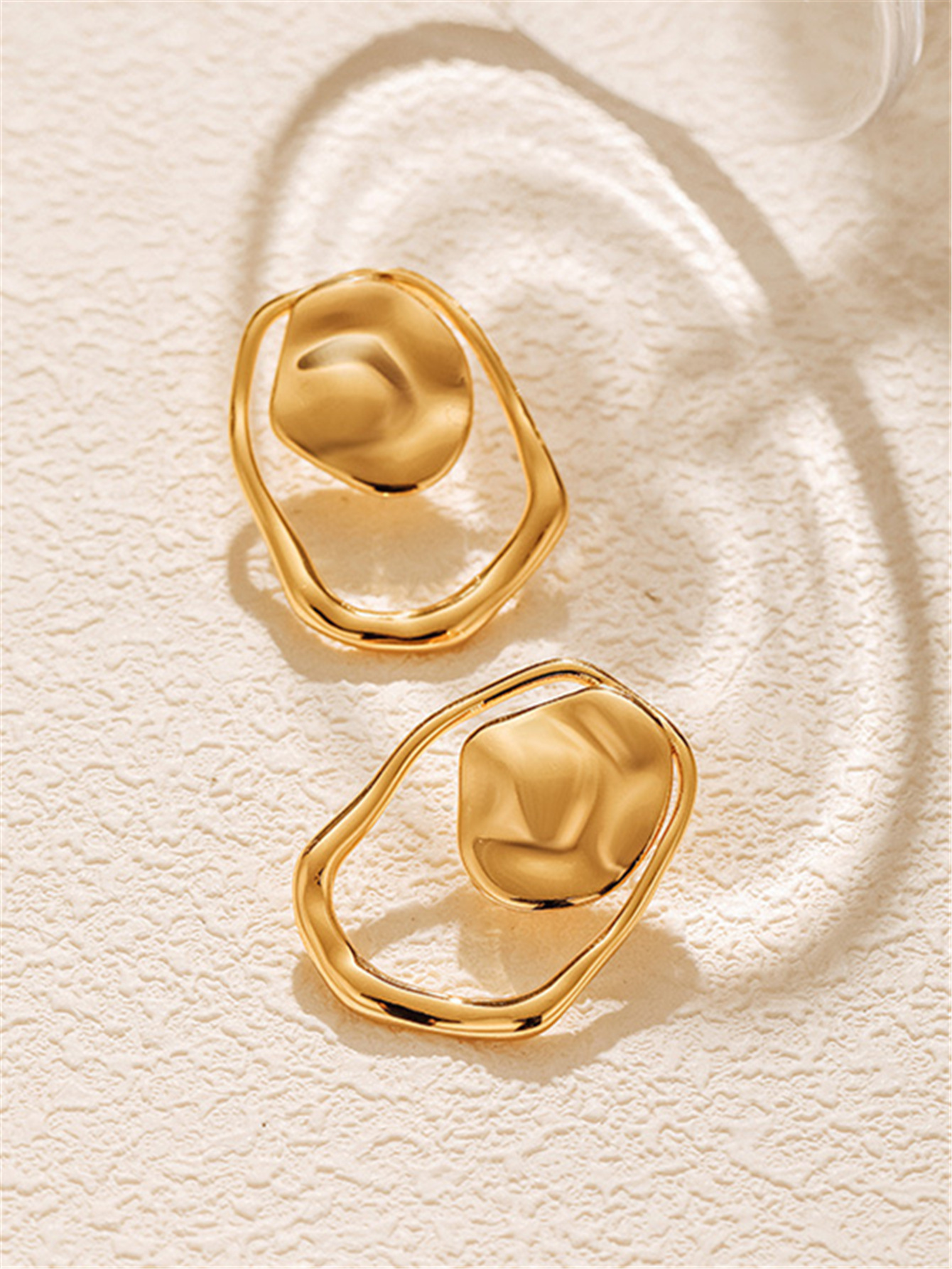 1 Pair Quantity Outdoor, Daily Occasion Alloy Material Geometric Pattern All Seasons Season 1 Pair Retro Simple Style Geometric Alloy Ear Studs