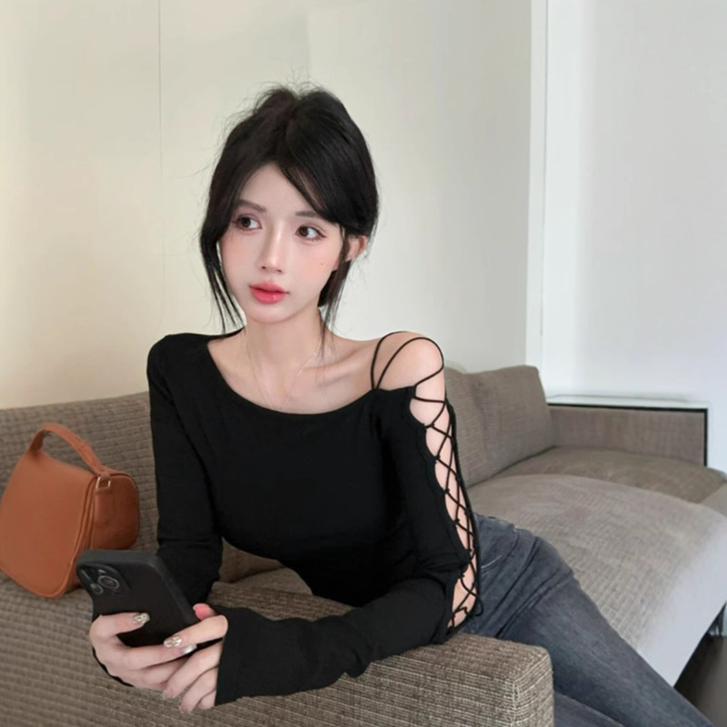 Spring and Autumn Korean Style Temperament Chic and Beautiful Design Sense Oblique Shoulder Slim-fit Trendy Long-sleeved Black T-shirt Top Spring and Autumn Korean Style Temperament Chic and Beautiful Design Sense Oblique Shoulder Slim-fit Trendy Long-sleeved Black T-shirt Top
