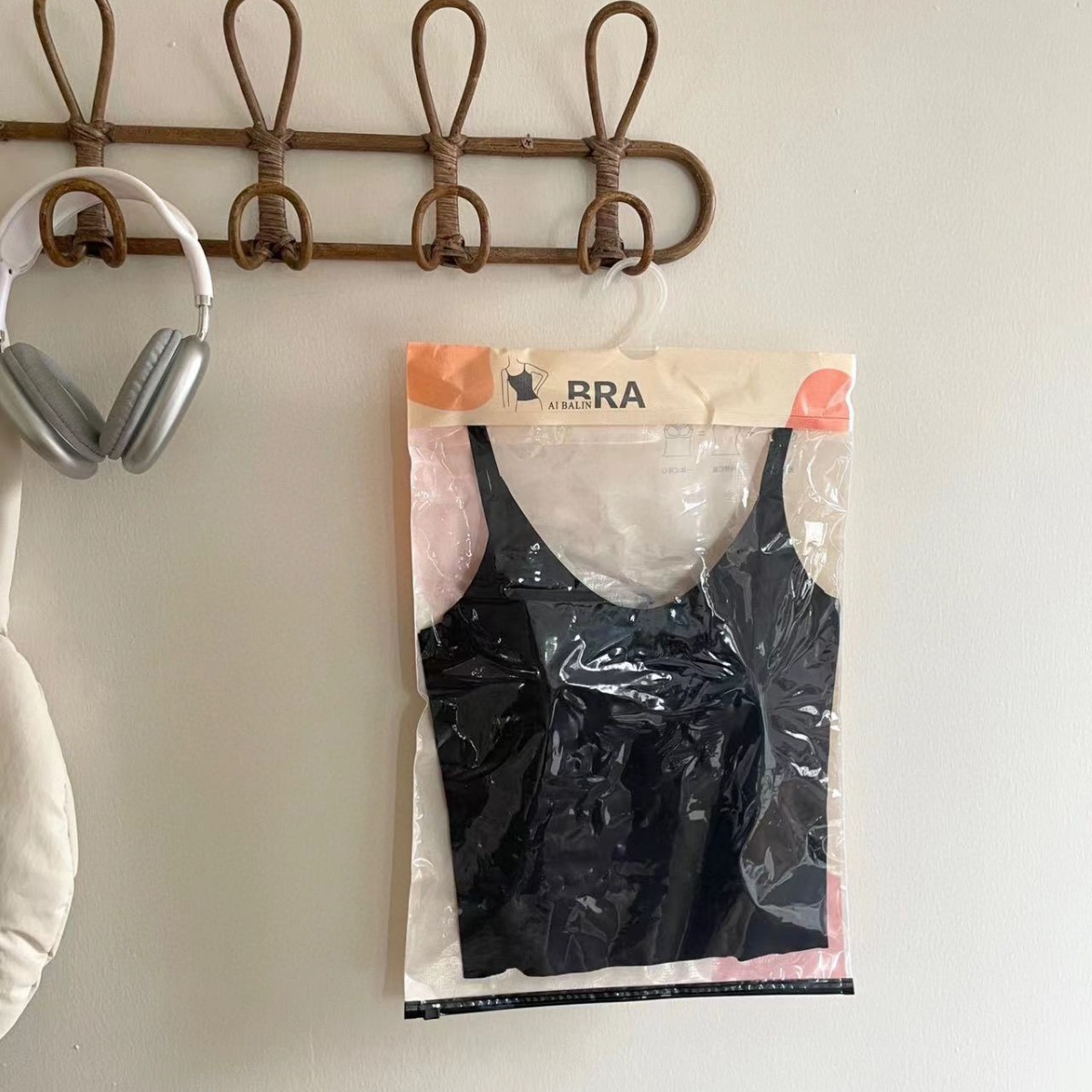 Base líquida ropa interior actualizada, piel profunda sin marcas impermeables, larga suspensión, soporte de jalea, taza con cojín de pecho, chaleco