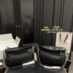 小香風新作本革美ラード脇下大容量トート枕チェーンレトロ斜めショルダーバッグ