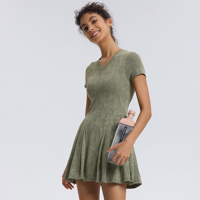 Cross-border camouflage jacquard sports tennis skirt with short sleeves, waist-cinching, hip-covering, expected dress with chest pads, fitness skirt-pants outfit