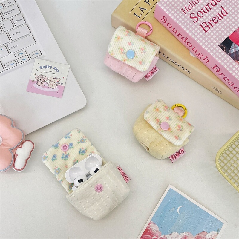 68254 Floral Quilted Bluetooth Headphone Protective Case, Snap Closure Storage Bag, Cute Fabric Bluetooth Headphone Cover