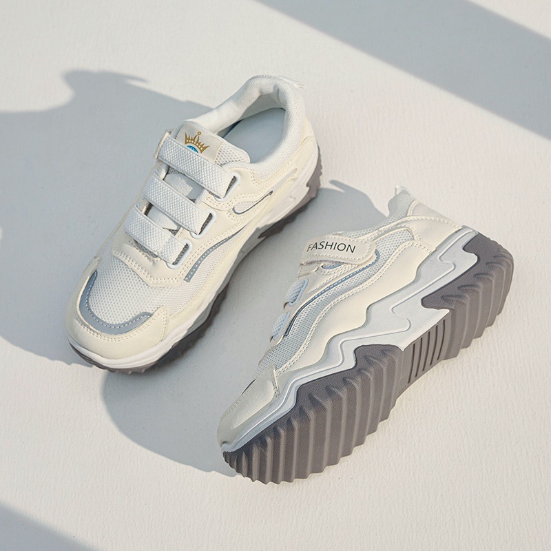 2026 nueva explosión primavera y verano cuatro estaciones de malla de moda deportiva casual zapatos de mujer cómodos suaves