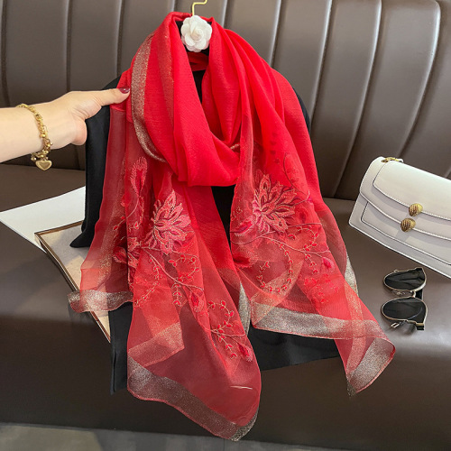 New fashionable silk wool scarf for women in winter, Korean version, versatile embroidered shawl, high-end scarf, printed gauze scarf