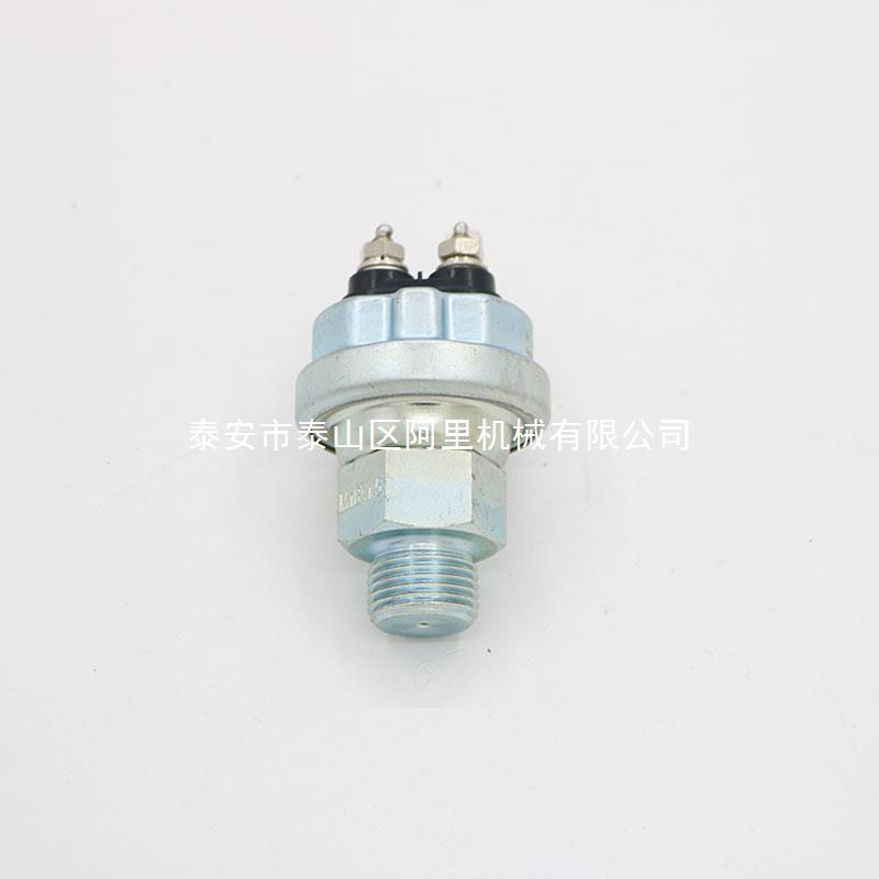 适用斯太尔维柴机油压力传感器感应塞612600090351/612600090352