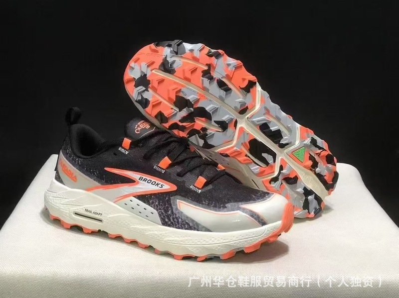 BROOKS Cascadia18 Mountain Rock メンズ レディース クロスカントリー ランニングシューズ 登山 滑り止め ランニングシューズ|undefined