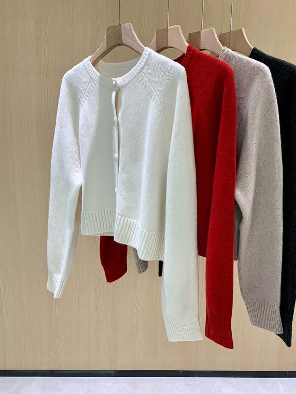 Z Brand Is Always Popular! 100% Wool Round Neck Short Knit Cardigan Thick Sweater for Women Autumn and Winter G110616