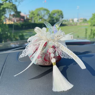 Aktiv kömürlü qoxu uducular Bag Internet Red Butterfly Tassel - red