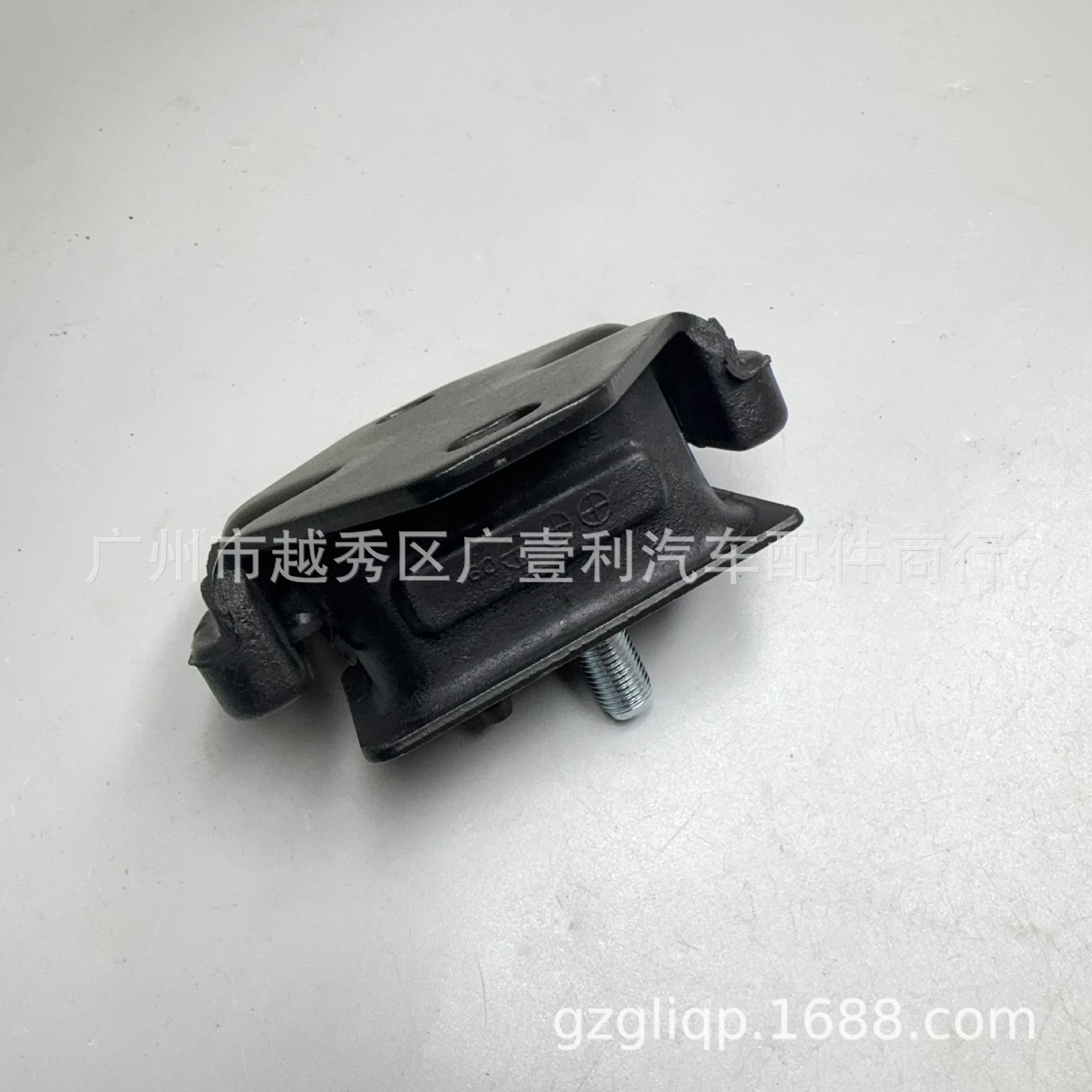 Applicable 12361-54121 12361-54120 12361-62130 HIACE 2L 3L Foot Adhesive