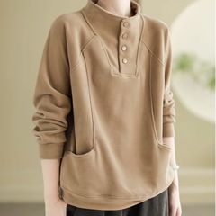 2025新型の半高襟のボタンの徳の絨毯の保温の衛衣の女性のゆったりとした肉のデザイン感のポケットの上着の女性