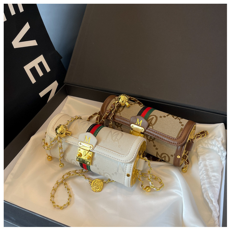 Modieuze cilindervormige schoudertas met ketting voor dames_voghion.com