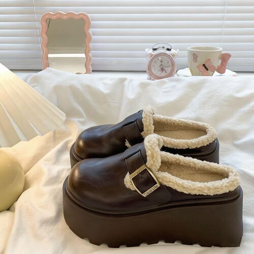 Chunky-sole height-increasing fleece-lined cotton shoes—autumn and winter new fashion all-match closed-toe Birkenstock-style cotton shoes for women, perfect for outdoor wear.