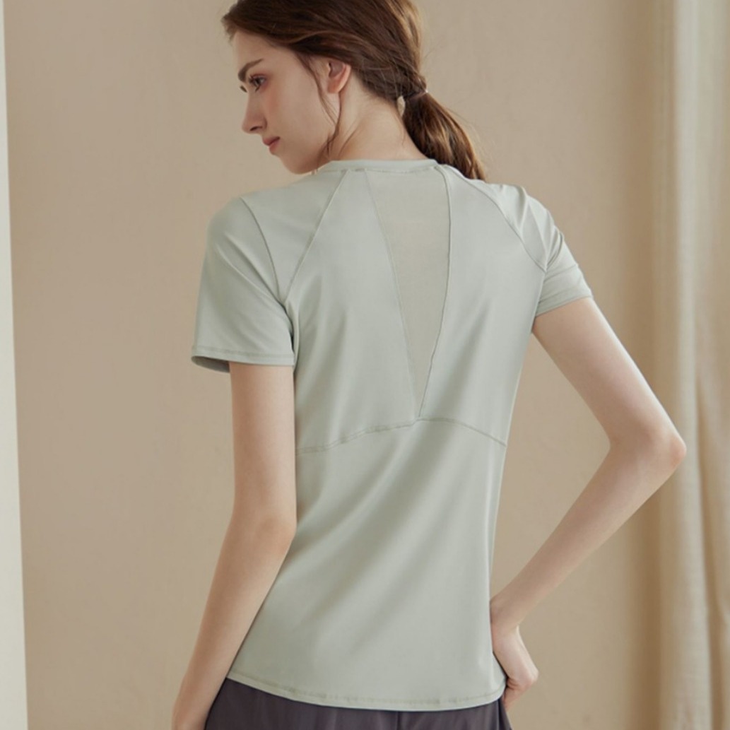 Women's 2024 Summer High-Style Yoga Short Sleeve T-Shirt, Quick-Drying, Slim-Fitting Sports Top for Running and Training