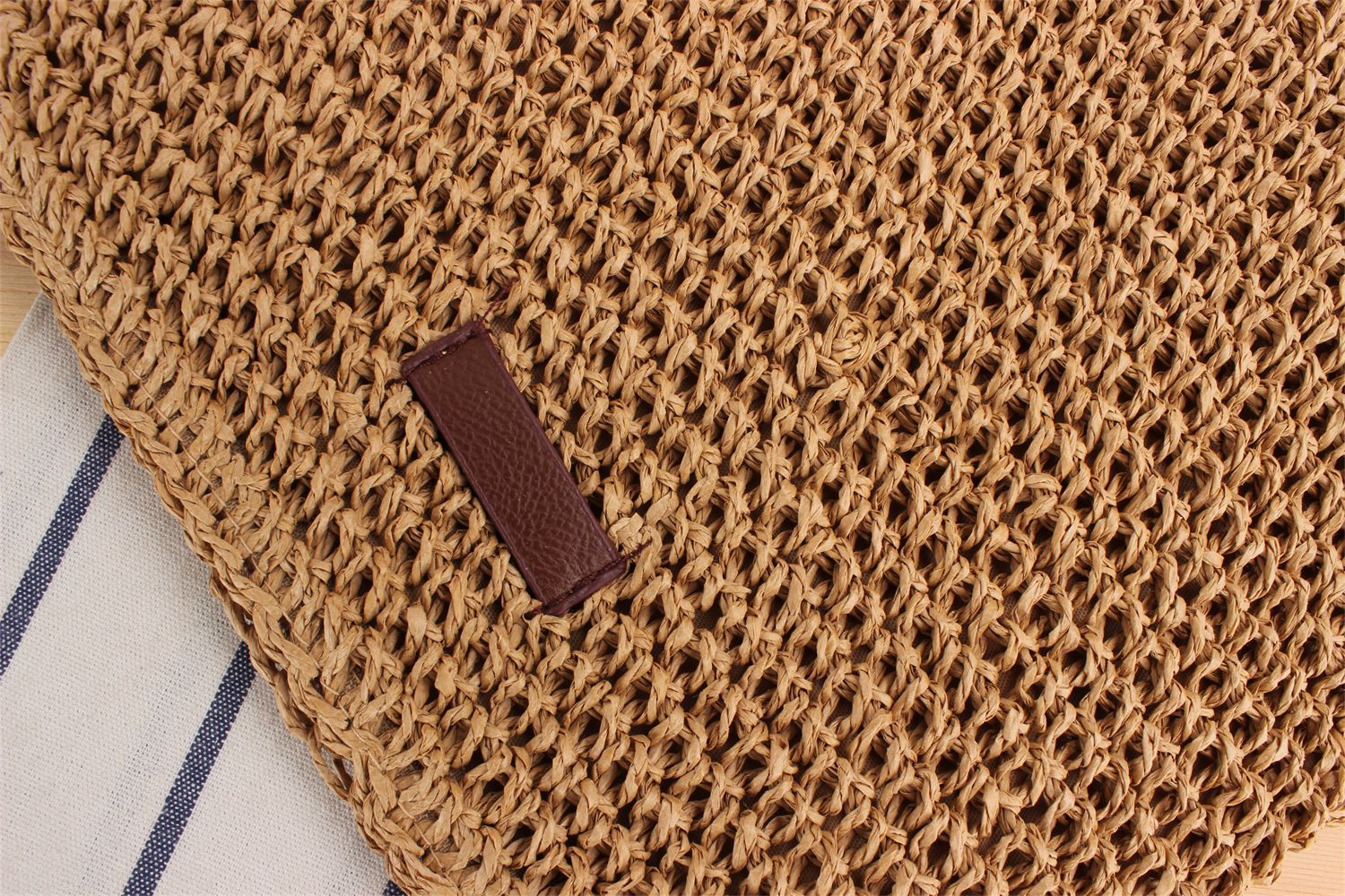 Women's Small Spring&summer Straw Solid Color Vacation Square Zipper Straw Bag display picture 8