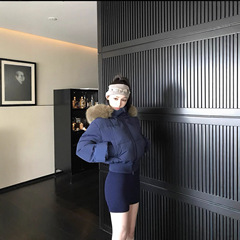毛领连帽白色羽绒棉服女2025冬季新款收腰加厚保暖短款面包服外套