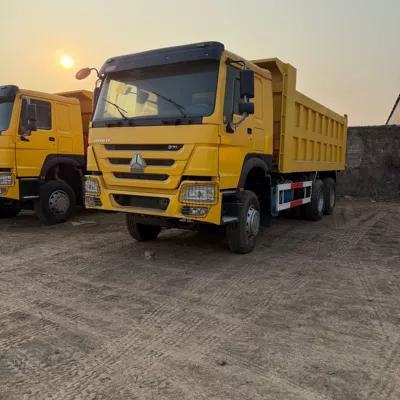 Yük maşınları Trucks, 371-Horsepower Rear-Dump Eight-Wheel