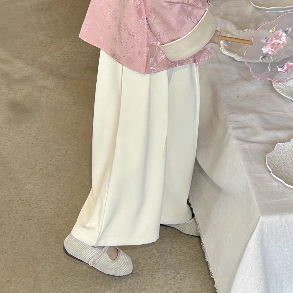 Primavera y otoño de las niñas hanbok 2025 nuevo bebé estilo extranjero nuevo abrigo jacquard chino para niños set de estilo nacional niña