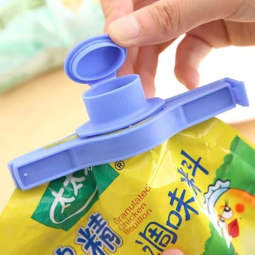 Creative food-grade sealing clip with lid, snack seasoning bag sealing clip, household seasoning sealing clip