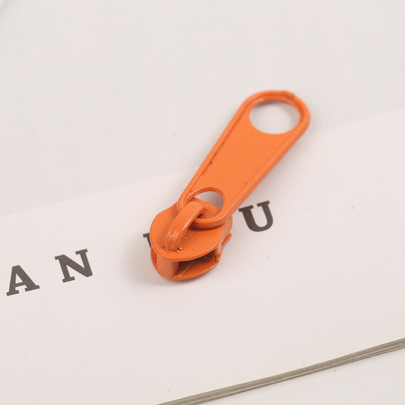 No. 5 fabricantes de cremallera de nylon nueva bolsa de maquillaje de color bolsas de lápiz gruesas cremallera al por mayor