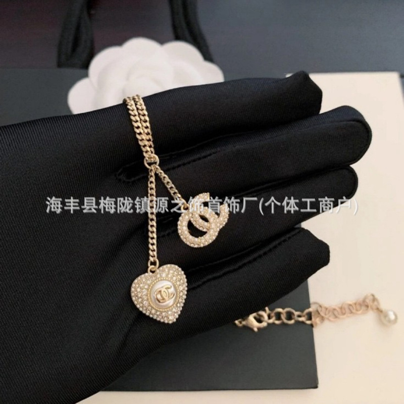 香奶奶【对版钢印】新款小香风项链女镶钻经典珍珠桃心百搭锁骨链|undefined
