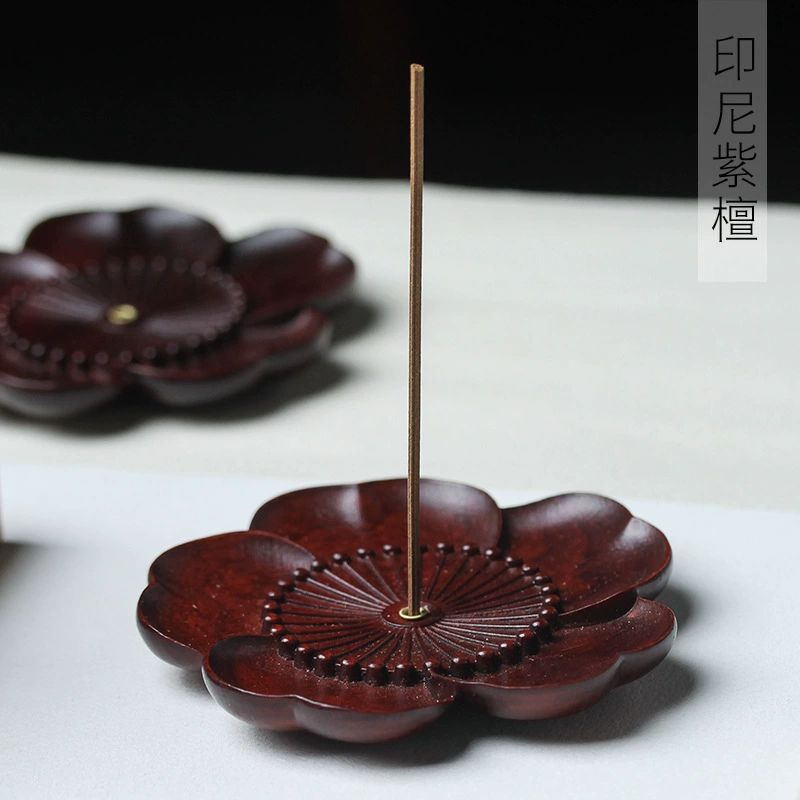Индонезийский красный sandalwood вырезанный plum blossom благовония палочка диаметр 7,8 толщина 0,8 чайный столик домашнее развлечение украшения производитель