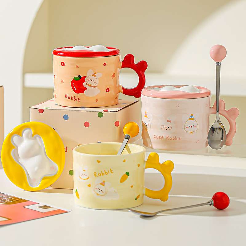 Conejo de dibujos animados con tazas de cerámica con tapa para niñas tazas de marca resistentes a altas temperaturas lindas tazas de agua creativas tazas de oficina pequeñas tazas de regalo
