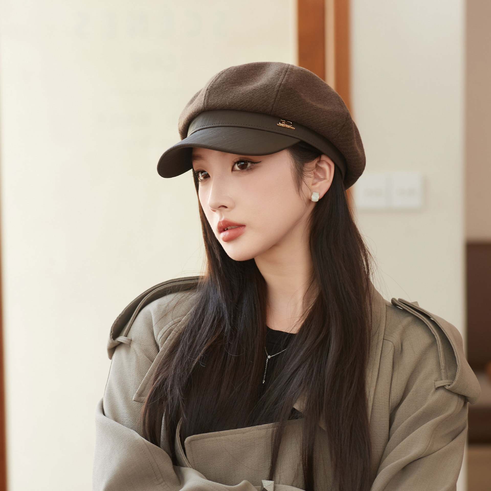 Cappello unisex alla moda in pelle con patchwork ottagonale da donna autunno-inverno vintage nero grande testa rotonda mostra viso piccolo cappello_voghion.com