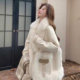 气质毛绒拼接仿皮草羽绒服女冬新款千金感白鸭绒外套