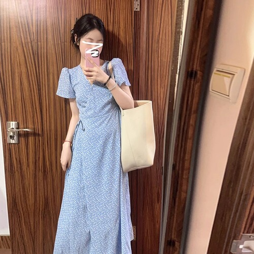 Blue floral print children's summer new high-end temperament waist-cinching very pretty V-neck long dress