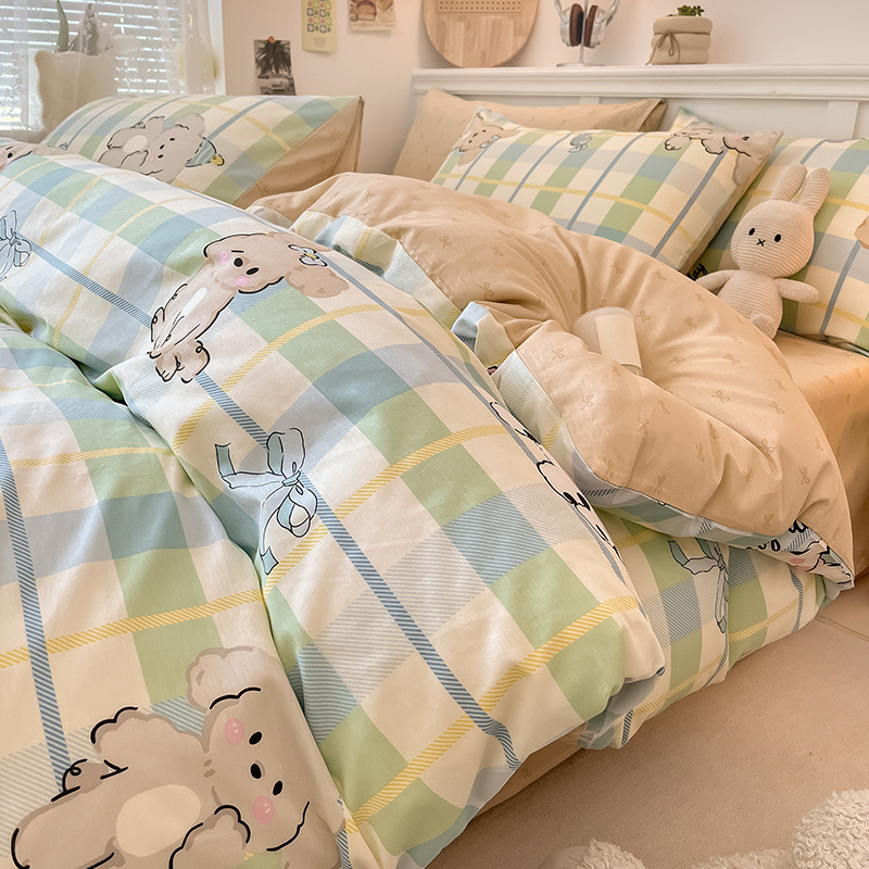 Juego de cama de algodón puro de cuatro piezas 2025 nuevo estilo algodón pequeño sábana fresca funda de edredón sábana ropa de cama de tres piezas